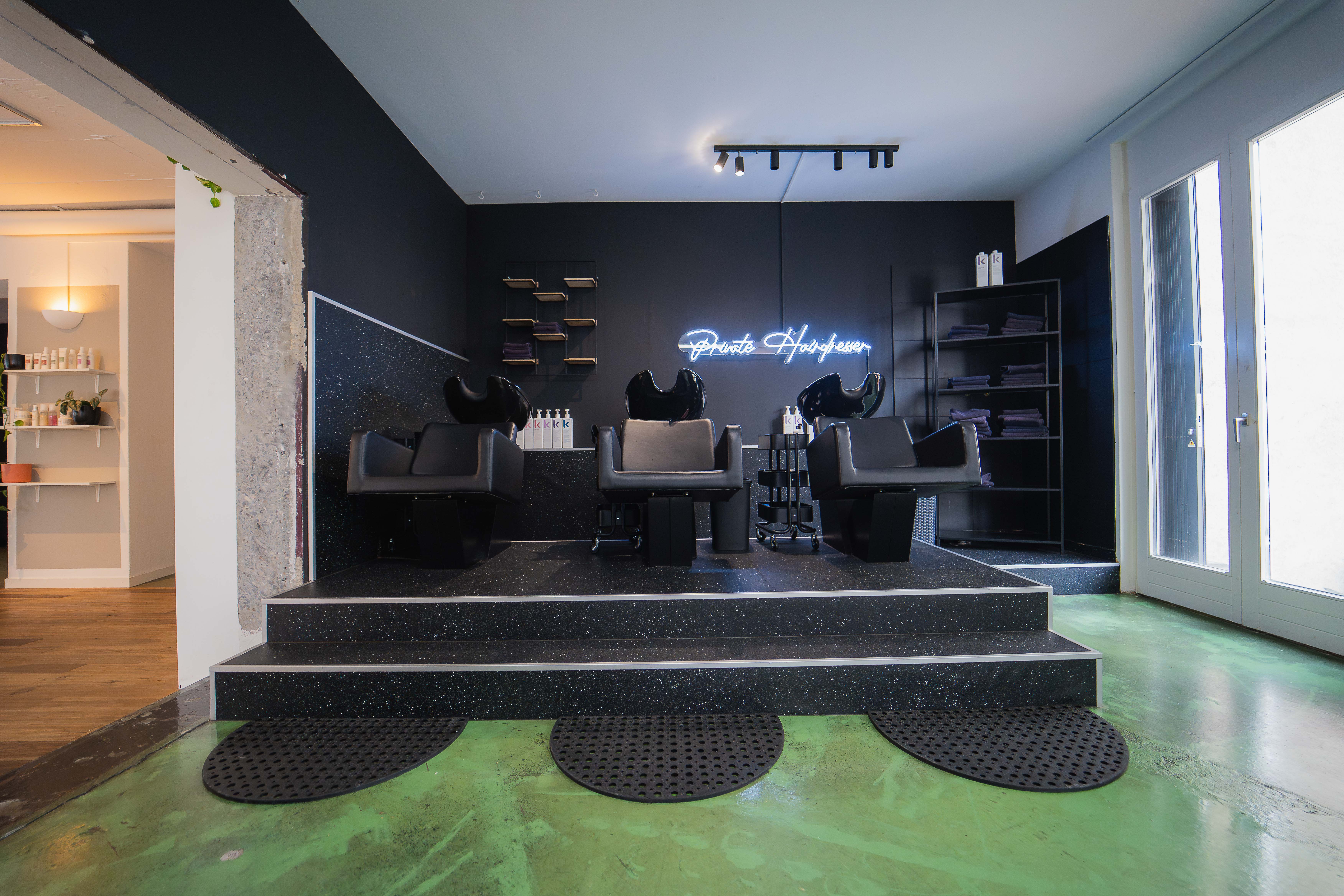 NoSaints. Hair Studio Zürich — Arbeitsplatz